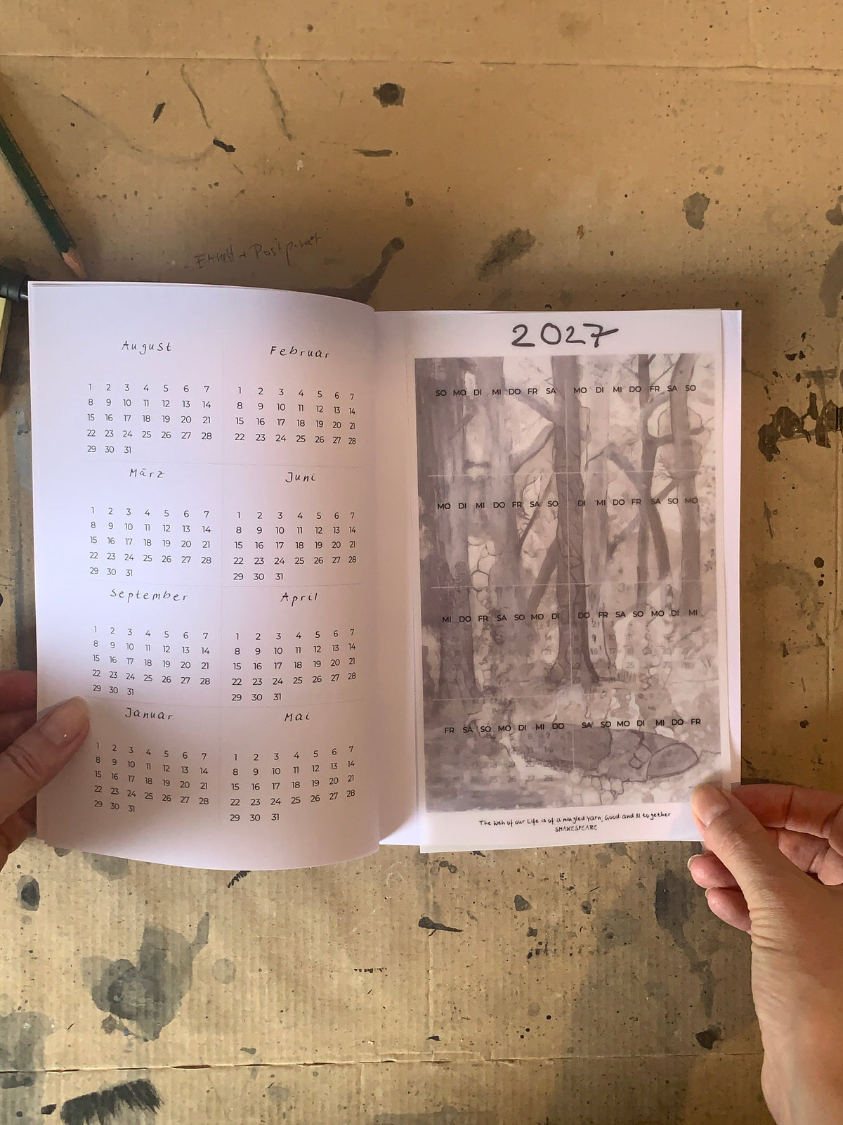 Kalender mit Schablone für 2027